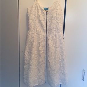 White Lace Flowered Francesca’s Dress